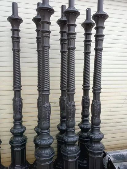 Elegant Outdoor Garden Lamp with Adjustable CCT and Heavyweight Design